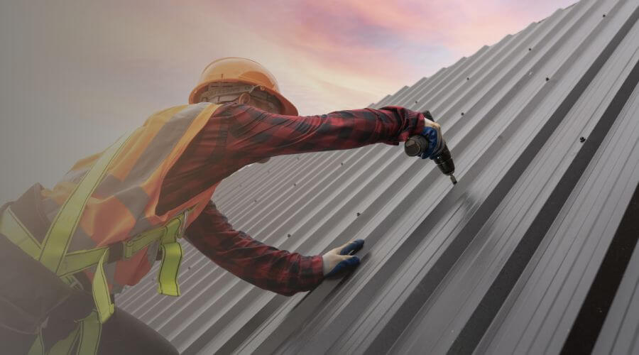Professional residential roofers in Vida, MT